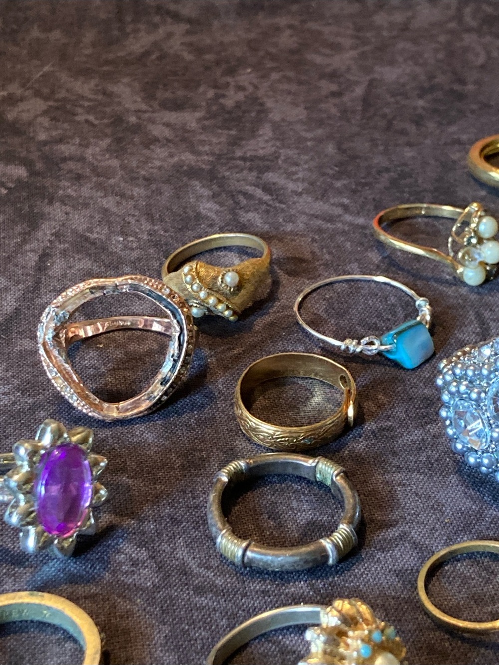 Assorted Untested Gold-Tone Silver-Tone Rings - 54 total - Picture 10 of 12